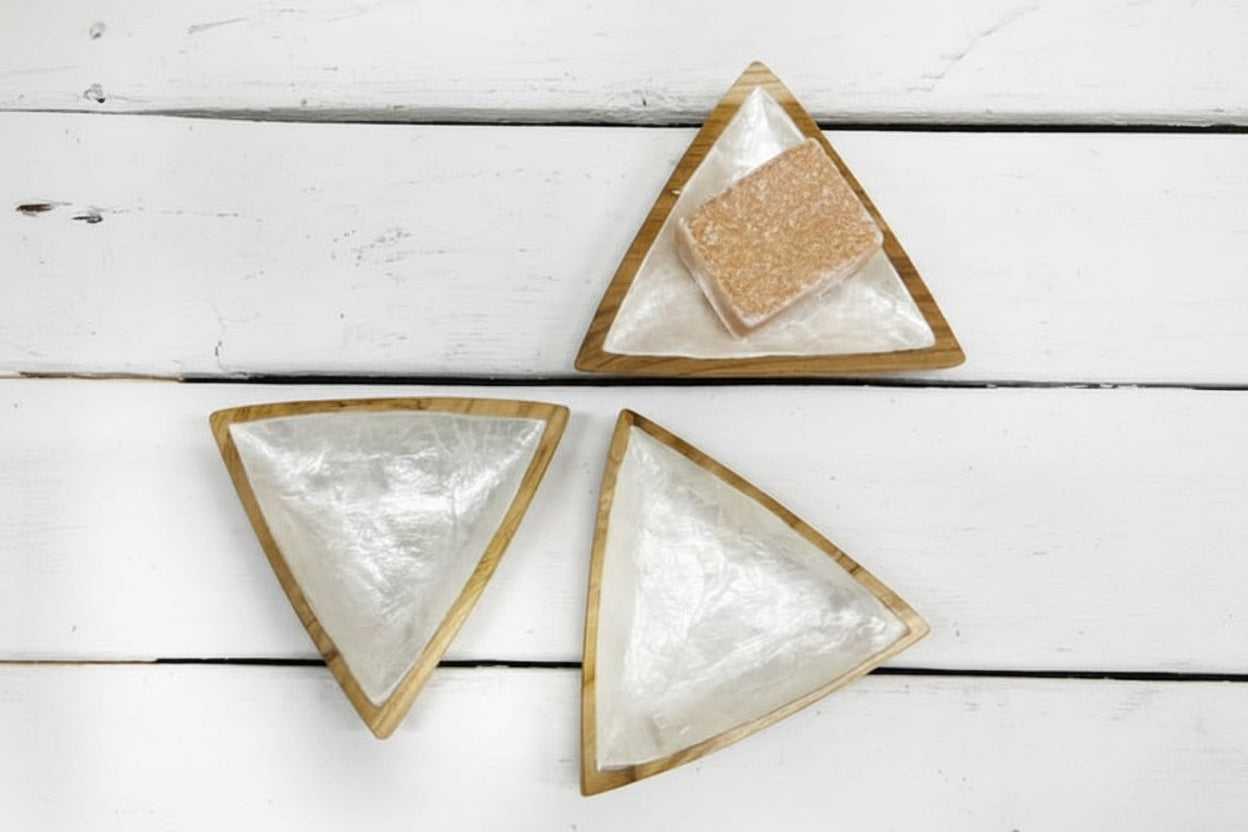 Set van drie houten schaaltjes met capiz schelp en handgemaakt design voor decoratie en sieraden