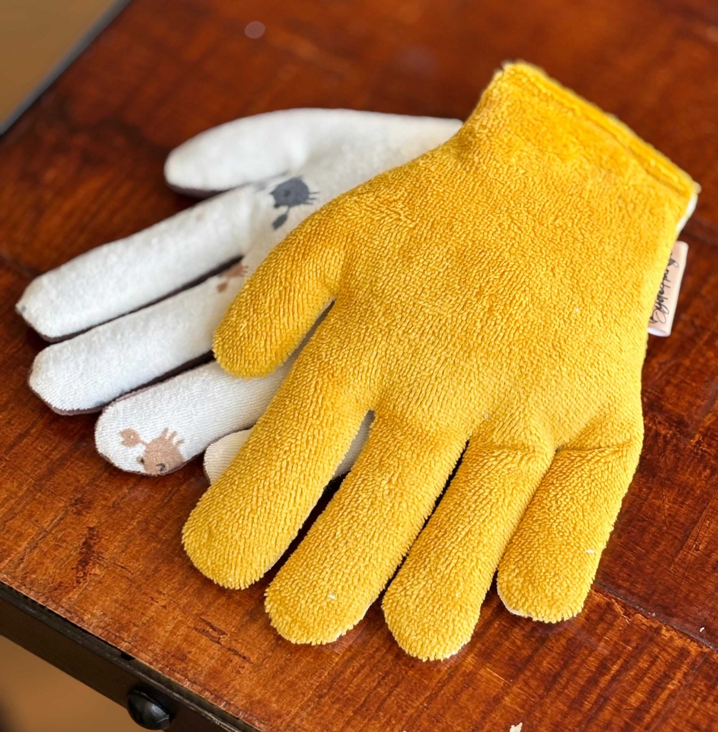 Kleine verzwarende handwarmtekussentje met dierenprint, voor ontspanning en comfort