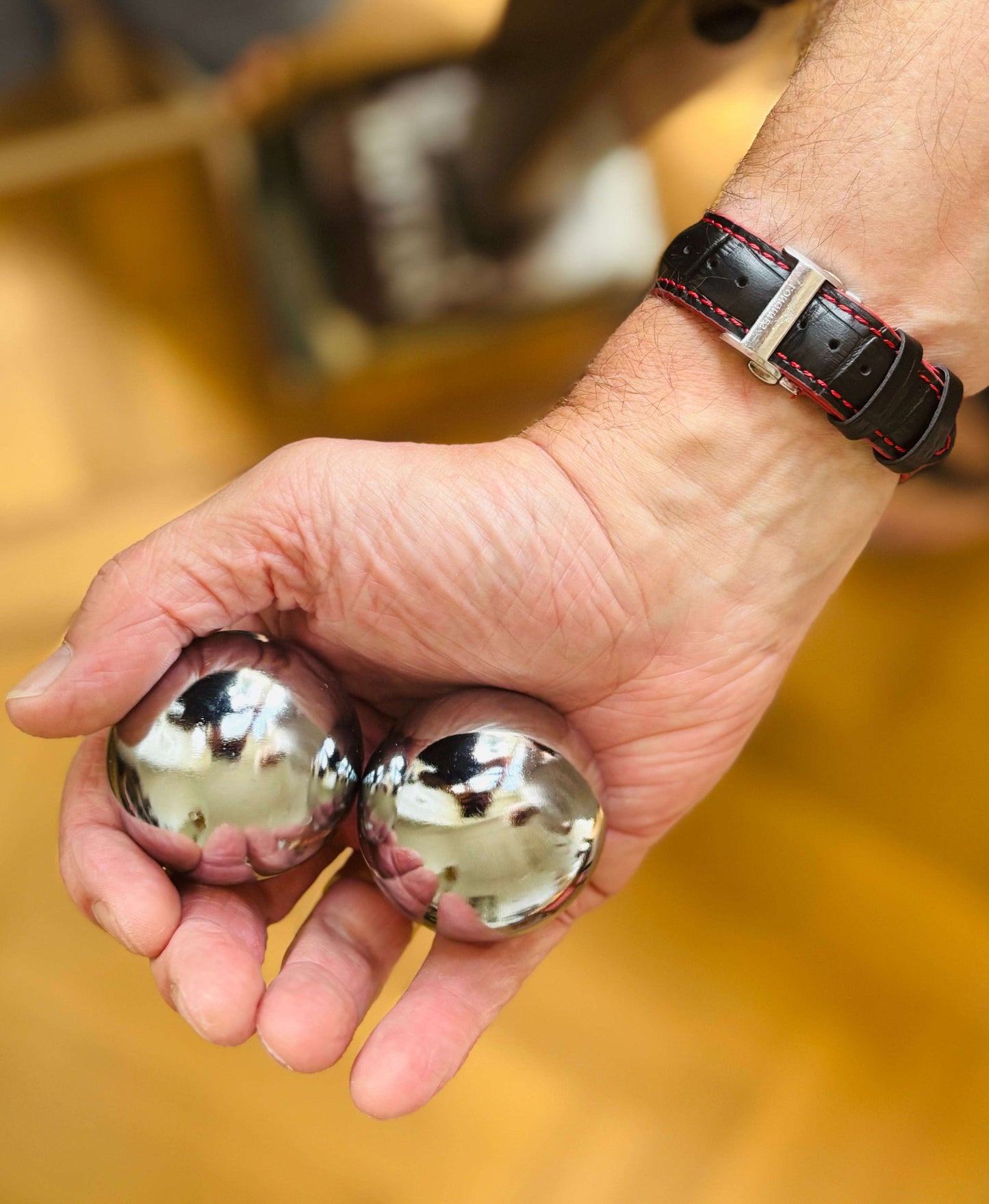 RAAK.Baoding BALLS - Handmassage en stressverlichting, set van 2, verchroomd staal