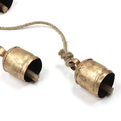 Kleine metalen bel voor spirituele rituelen en geluidstherapie