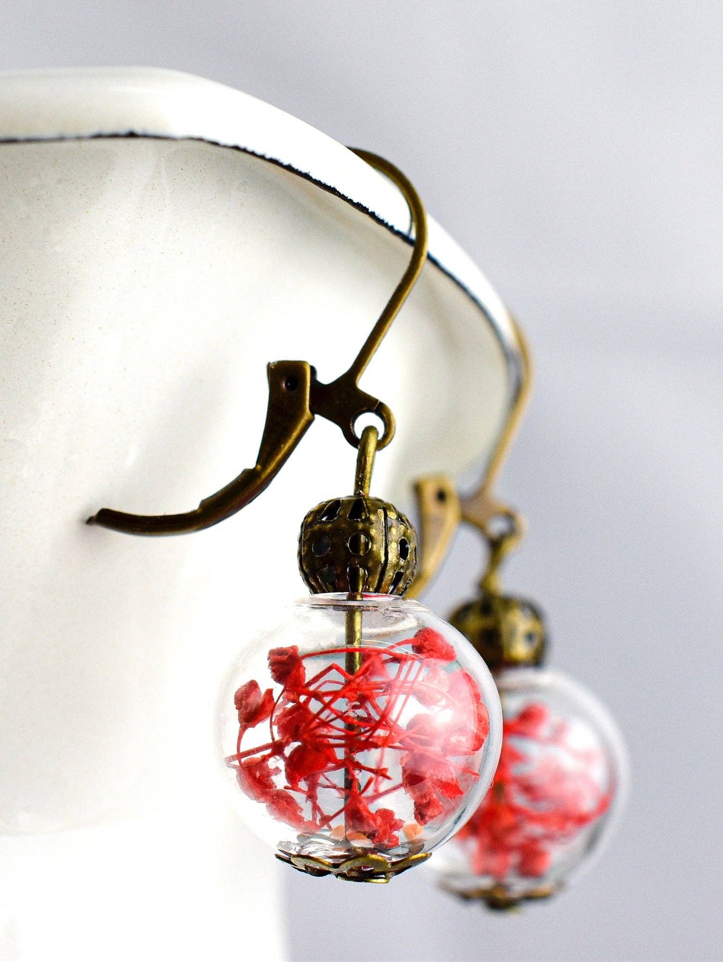 RAAK.Oorringen | BLOESEM ROOD