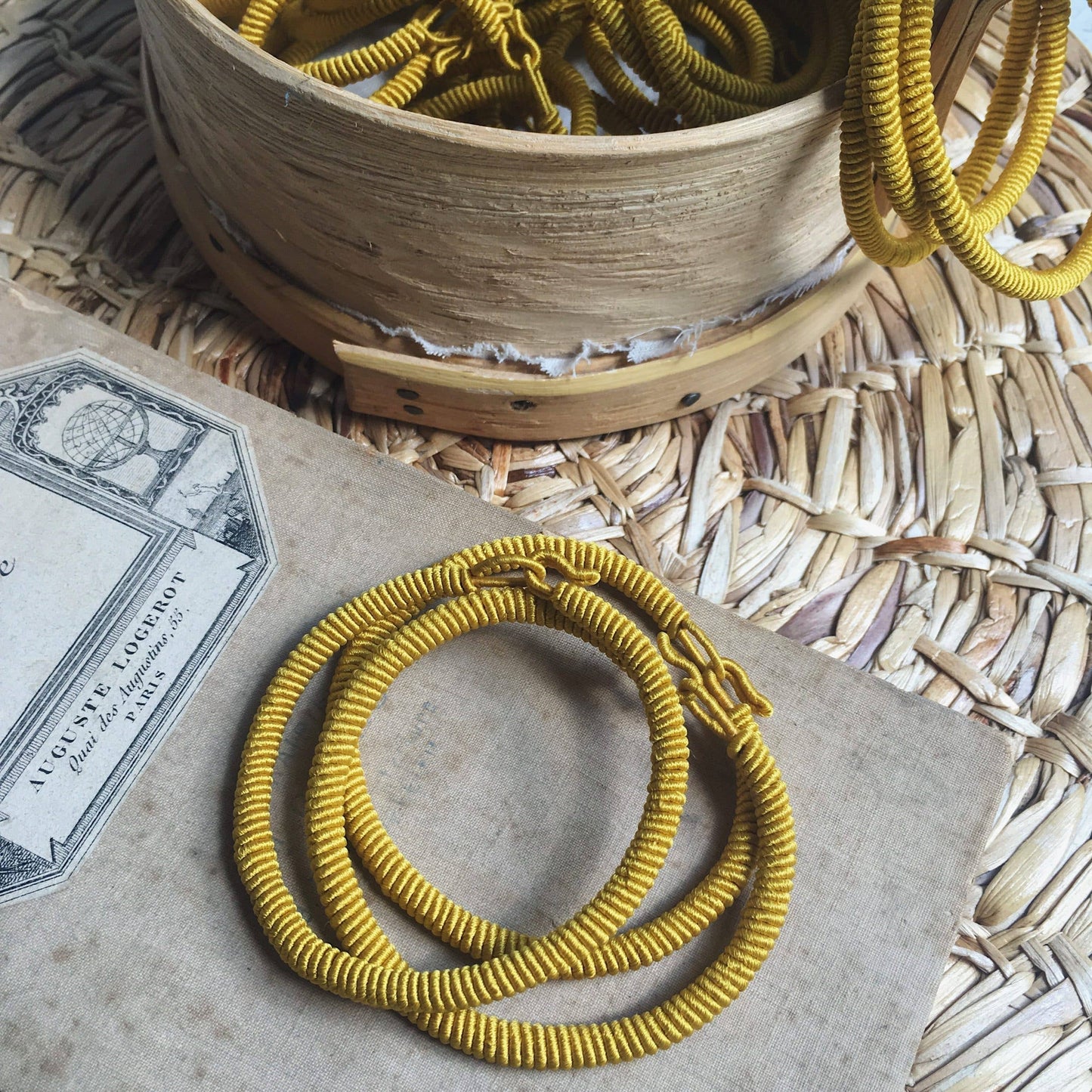 RAAK.Armband | DRAAD Mosterd